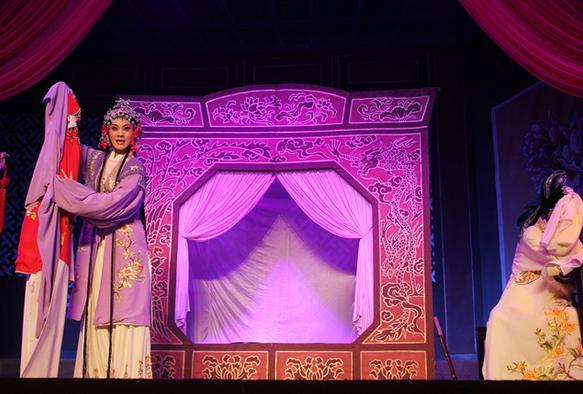 余杭小百花顺利结束苍南演出