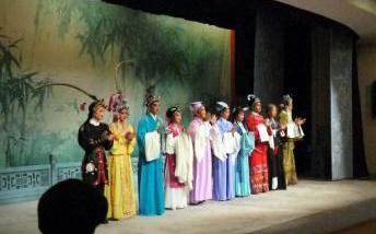 浙江越剧团推惠民演出40场