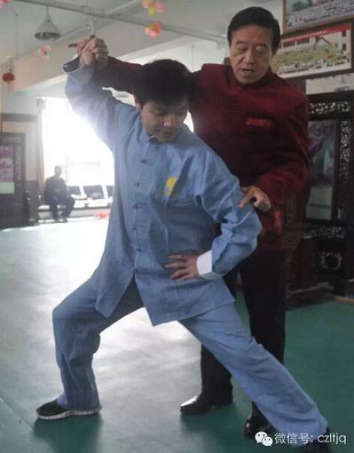 豫剧院的太极粉丝&mdash;&mdash;陈正雷大师教著名豫剧家贾文龙打太极