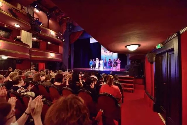 川剧《李亚仙》