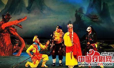神话京剧《孙悟空三打白骨精》上演