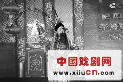 京剧研究家张华山