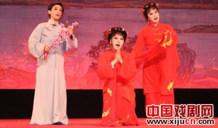 金秋十月，海文业余越剧唱火京城