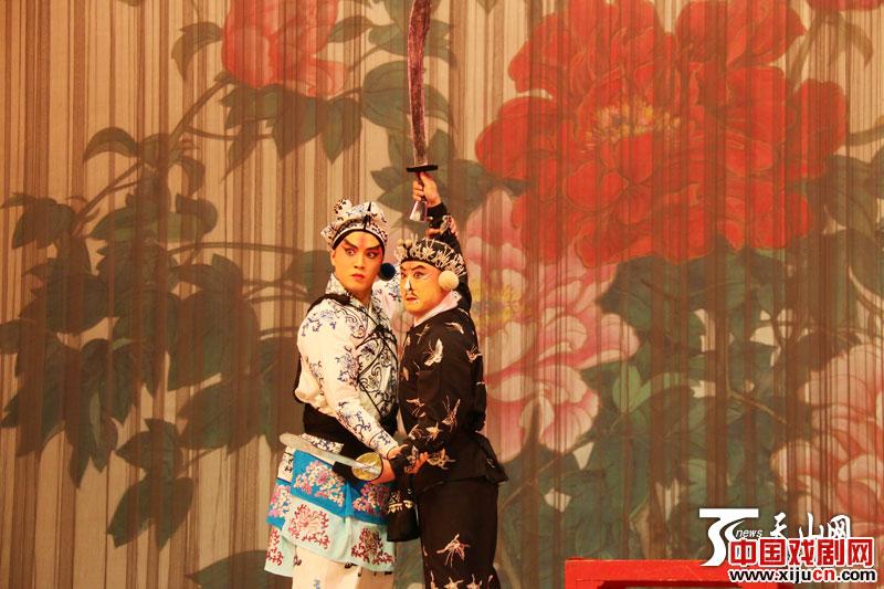 《沙家浜·智斗》选段