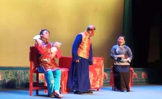 沈阳市文化宫圣诞节评剧团送上两折戏