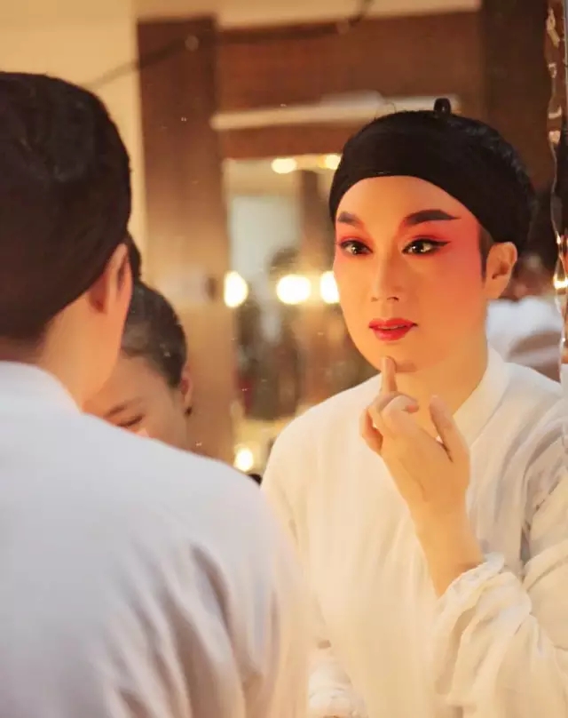 越剧小生黄燕舞