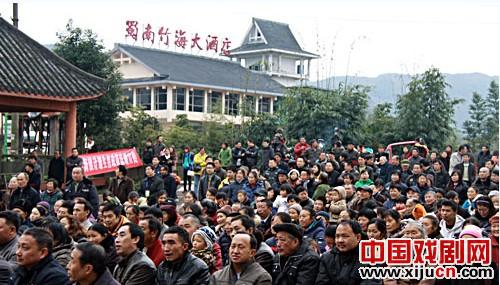 《槐花几时开》下乡巡演