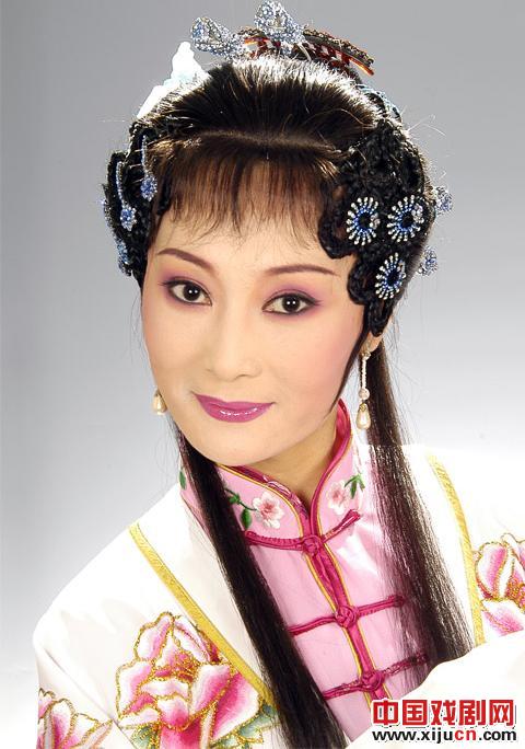 李沛婕