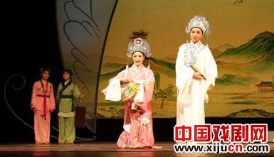 十大越剧院团联袂打造新型越剧《梁山伯与祝英台》