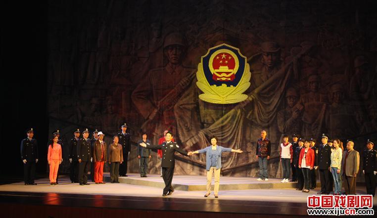 免费看大型现代豫剧《中原警事》