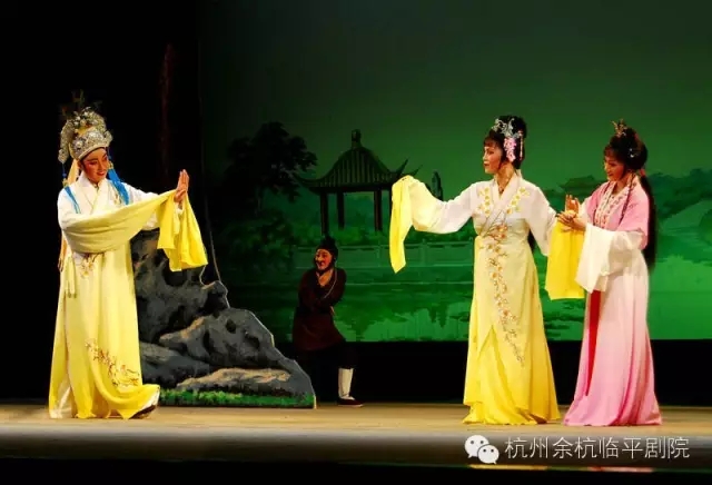 越剧《血手印》