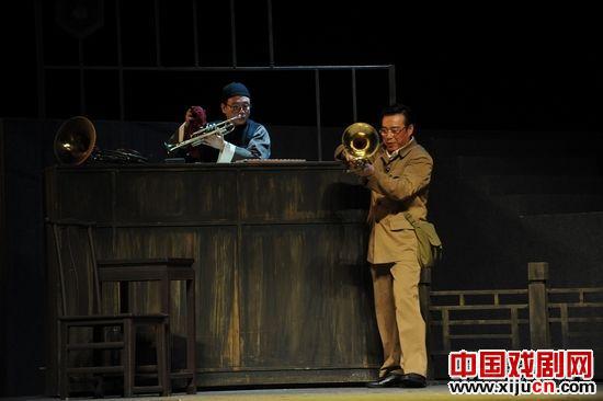 现代曲剧《歌唱》