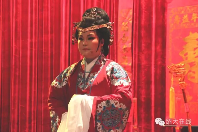 文理越剧社二十五周年大戏《五女拜寿》华丽上演