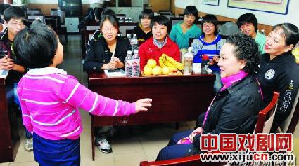 刘秀荣、靳玲展参加&ldquo;名家走进编辑部&rdquo;活动