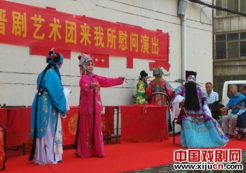 难忘军民鱼水情