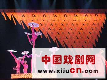 京剧意象杂技秀《齐风鲁韵&middot;粉墨》在珍珠泉礼堂惊艳登场