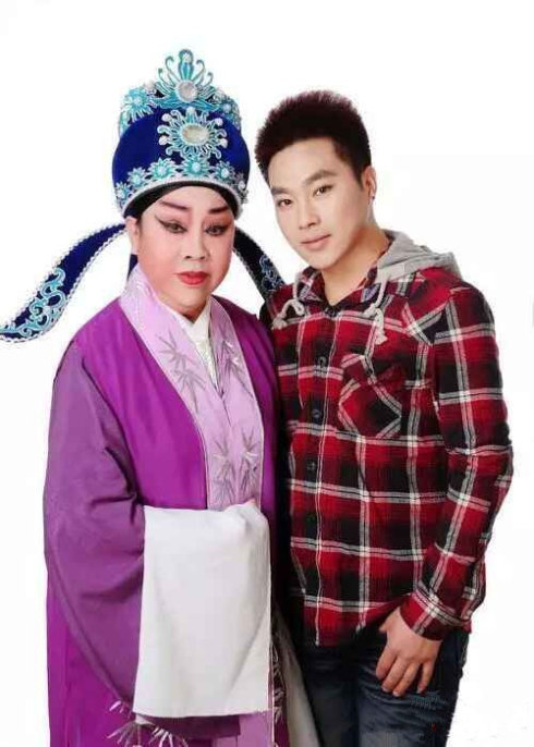 李斌团长和恩师王素君先生