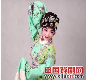 国家京剧院荀派花旦张佳春上演京剧《卓文君》