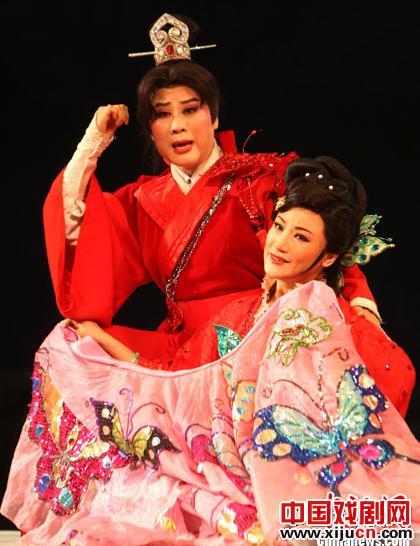 越剧经典剧目《蝴蝶梦》在台北上演