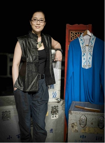 茅威涛为浙江小百花一整年的演出设计了一个全新的主题&ldquo;那些年，我们一起追的越剧&rdquo;