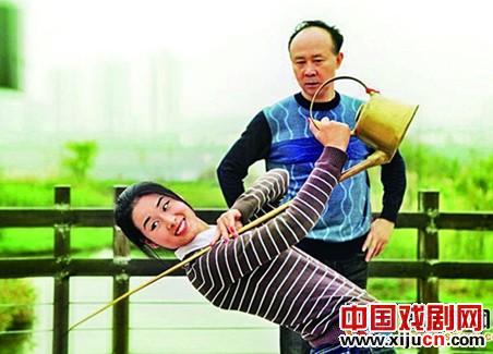 &ldquo;巴蜀变脸王&rdquo;龙怡策 倾囊以授川剧技艺