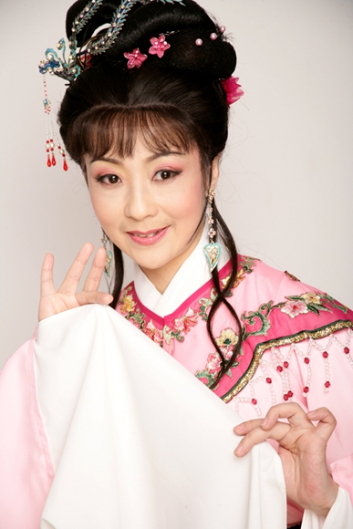 傅幸文饰王秀英