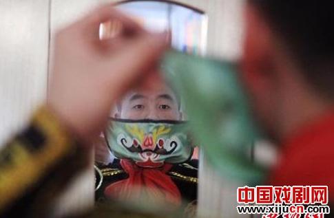 川剧&ldquo;变脸&rdquo;改变90后