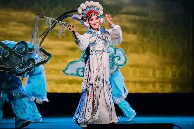 大型经典川剧《白蛇传》10月合川上演