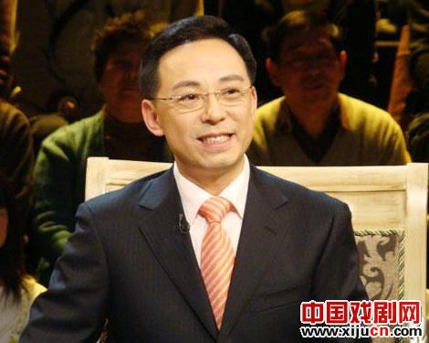 于魁智参加&ldquo;高雅艺术进校园&rdquo;活动