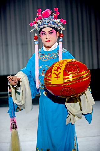 2013年4月13日锦江剧场演出剧目