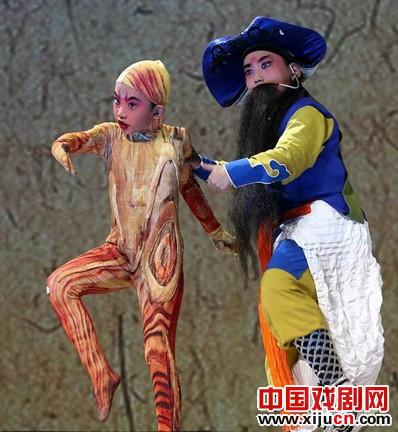 大型童话京剧《木偶奇遇记》公演
