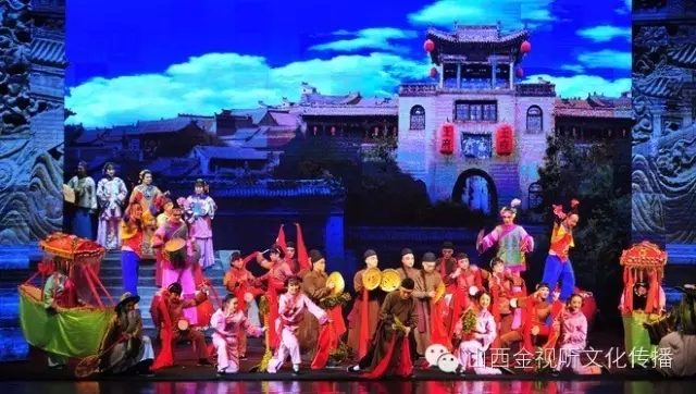 晋剧《王家大院》昨晚在青年宫演艺中心精彩上演