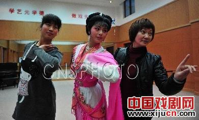 越剧传承班筹办越剧袁派艺术专场悼念会