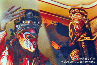 涪城川剧绝技《脱手变脸》