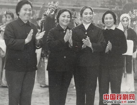 常香玉与马金凤之间的姊妹情谊