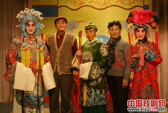 老票友的京剧梦