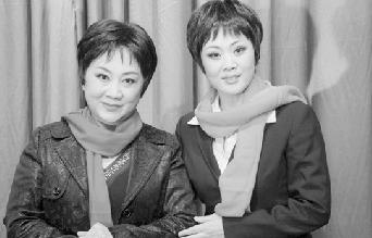 刘秀荣师徒共同演出《红叶》