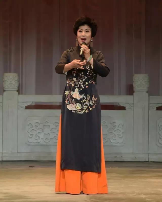 采得百花酿甜蜜&mdash;记青衣名家刘建平