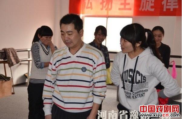 河南省豫剧三团恢复《蚂蜂庄的姑爷》剧目