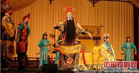 广西举办2011迎新年京剧晚会