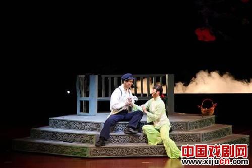 点击图片浏览更多精彩内容