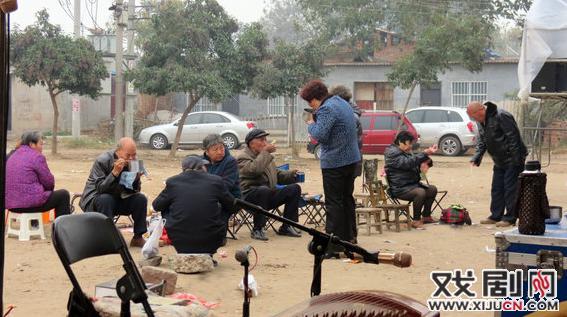 豫剧院送戏下乡双楼村