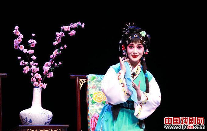 第二十五届中国戏剧梅花奖大赛参赛剧目&mdash;&mdash;川剧《燕燕》