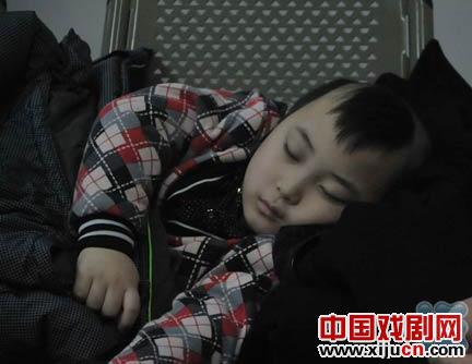 蛇年春晚&ldquo;累坏豫剧红孩儿&rdquo;邓鸣贺