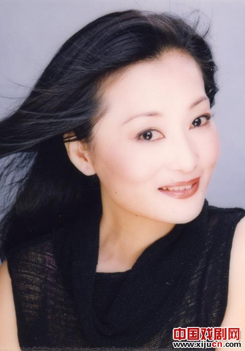 李沛婕：越剧界首位表演专业研究生