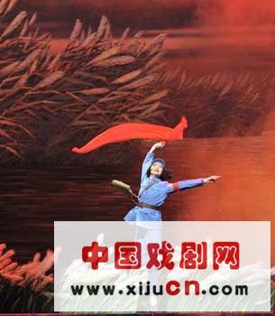 大型现代京剧《飘逸的红纱巾》在南京文化艺术中心进行隆重首演（图）