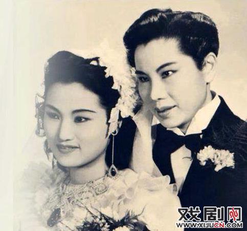 老越剧表演艺术家的婚纱剧照