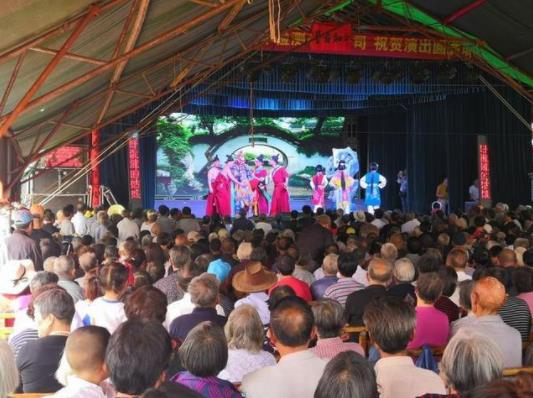 浦江重现30年前的婺剧&ldquo;斗台戏&rdquo;