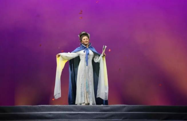 庐剧《李清照》&mdash;&mdash;莫道不消魂，帘卷西风，人比黄花瘦。