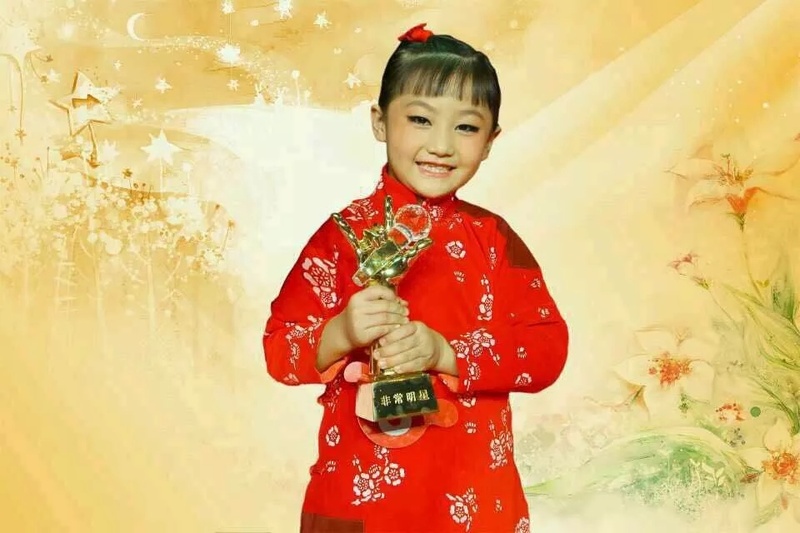 晋剧童星王梦圆